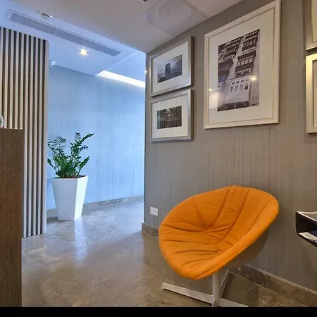 Jules Penzion Saint Julian's