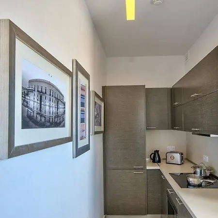 Jules 3* San Giuliano